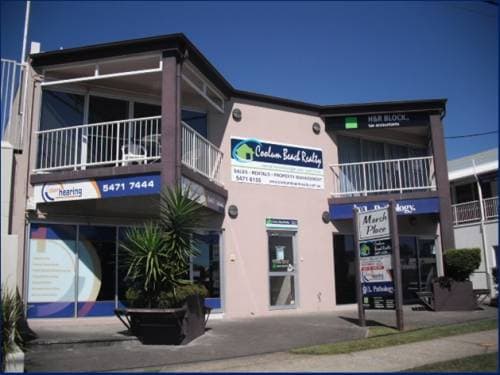 COMMERCIAL OFFICE IN COOLUM FOR SALE