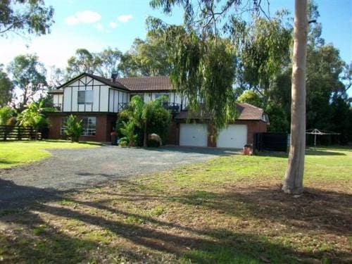 Reception Centre or Holiday Home with Creek frontage