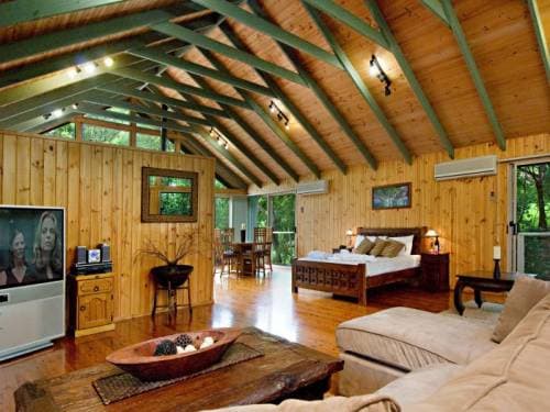 Rain forest Retreat with cabins for sale on the Sunshine Coast Qld